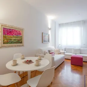 Apartment Bnbutler - Verona 12, Porta Romana District, Milan